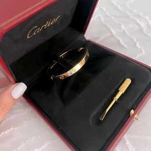 GOLD CARTIER LOVE BRACELET 16cm